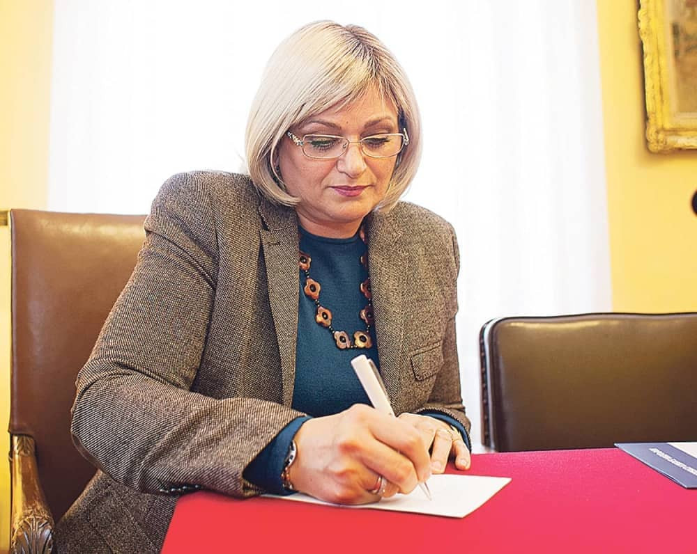 Štednja nikad bolja, krediti nenaplativi