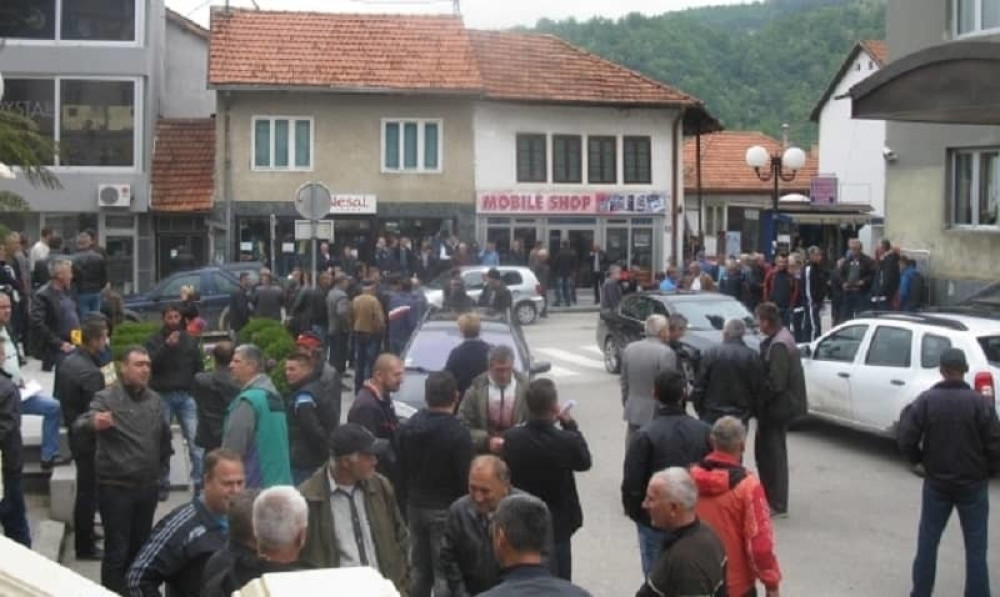 Malinari protestuju u Prokuplju!