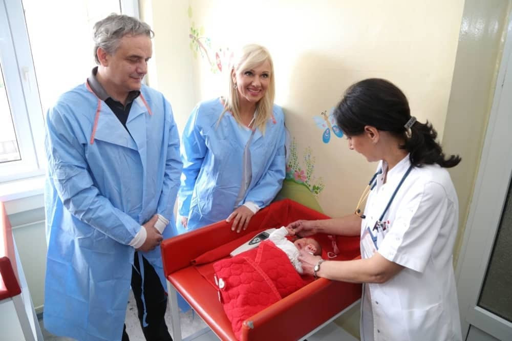 Aparat za proveru sluha kod beba, stigao i u Leskovac! (FOTO)