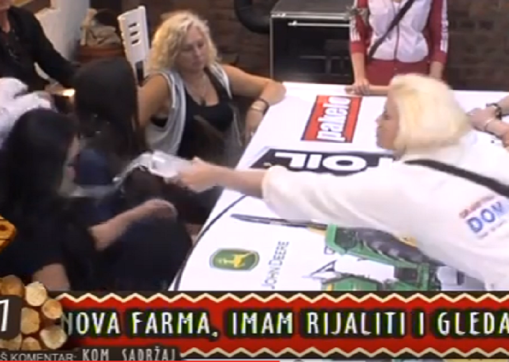 Marija Ana polila Dušicu! (VIDEO)