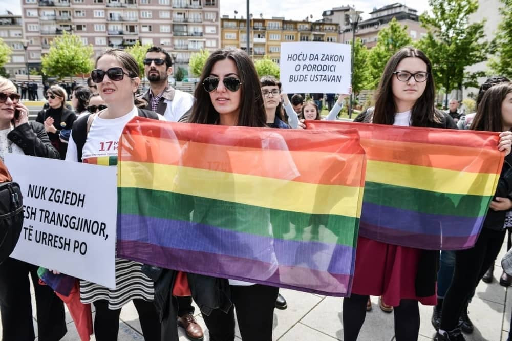 Umro tvorac LGBT zastave!