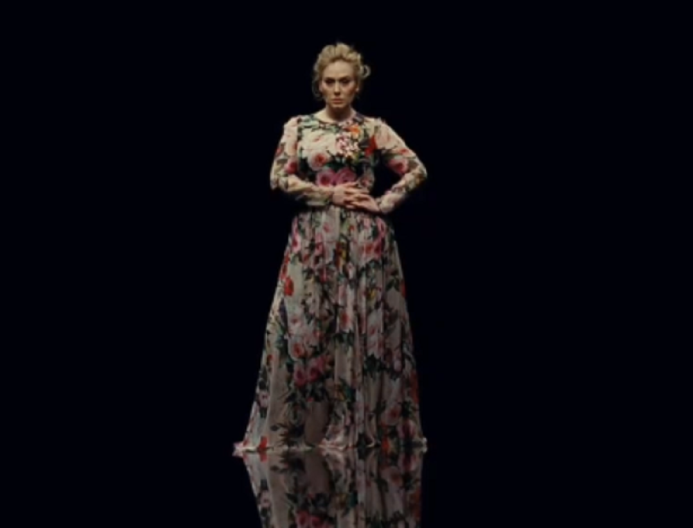 Poznata pevačica se prepolovila posle razvoda! Nikad bolje nije izgledala (FOTO)