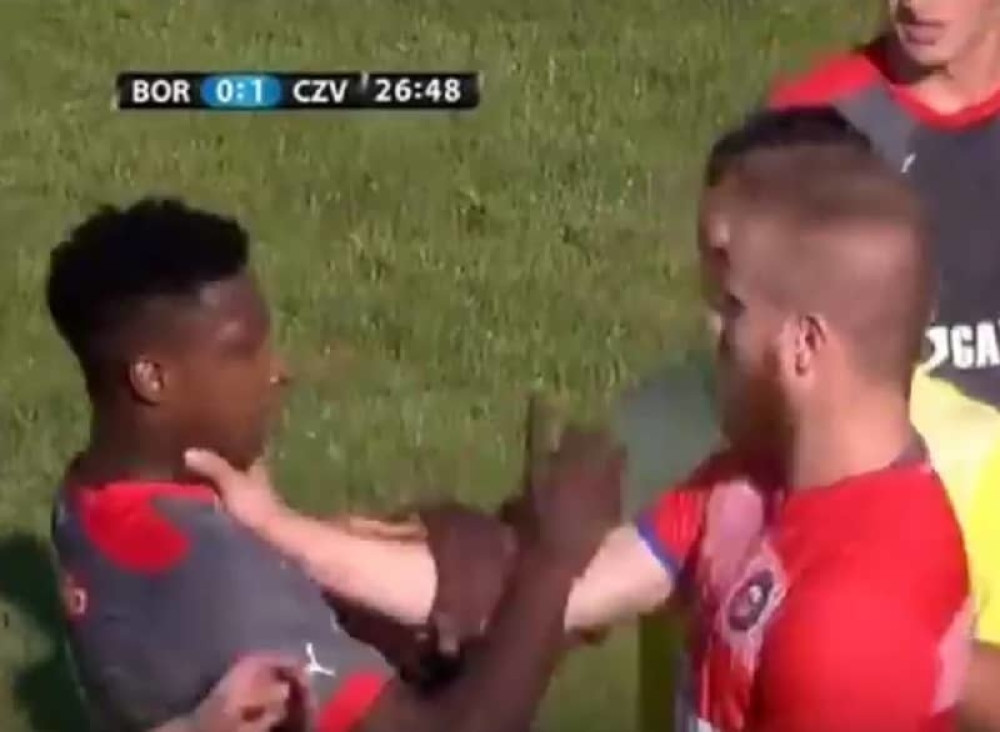 Kapiten Borca davio Donalda (VIDEO)