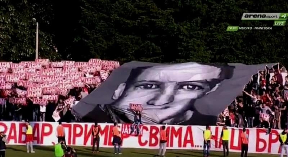 Delije odale počast izbodenom navijaču (VIDEO)