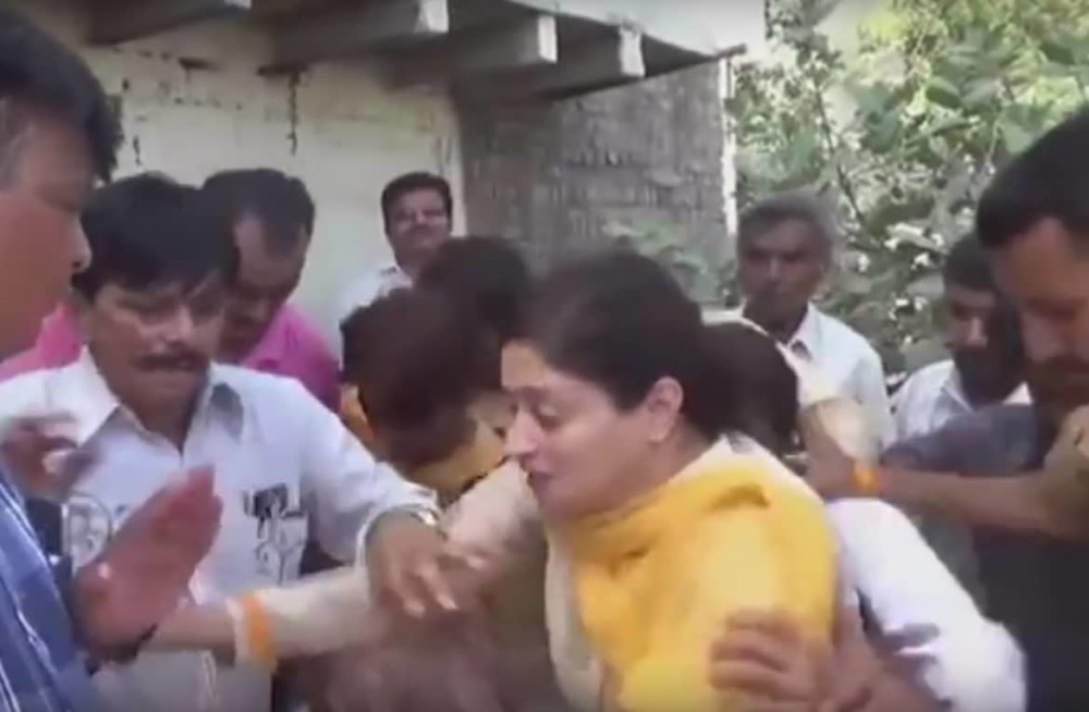 Poslanica bućnula u kanalizaciju! (VIDEO)