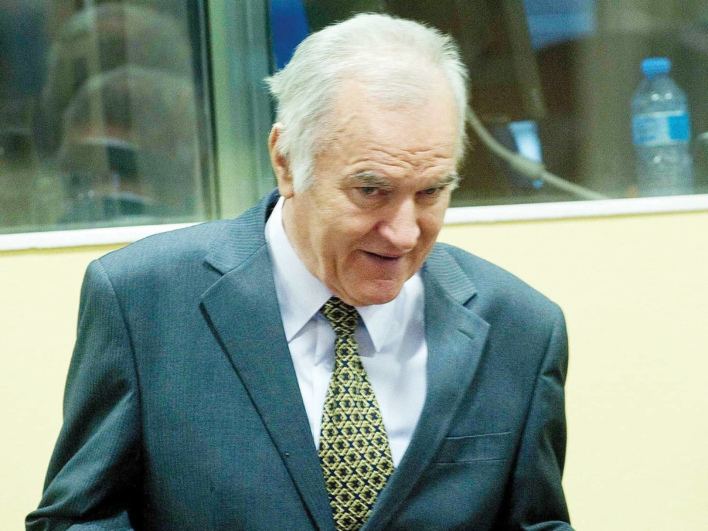 "Lekari mi govore da sam zdrav, daju mi papire na jeziku koji ne razumem, ali se ne osećam dobro"