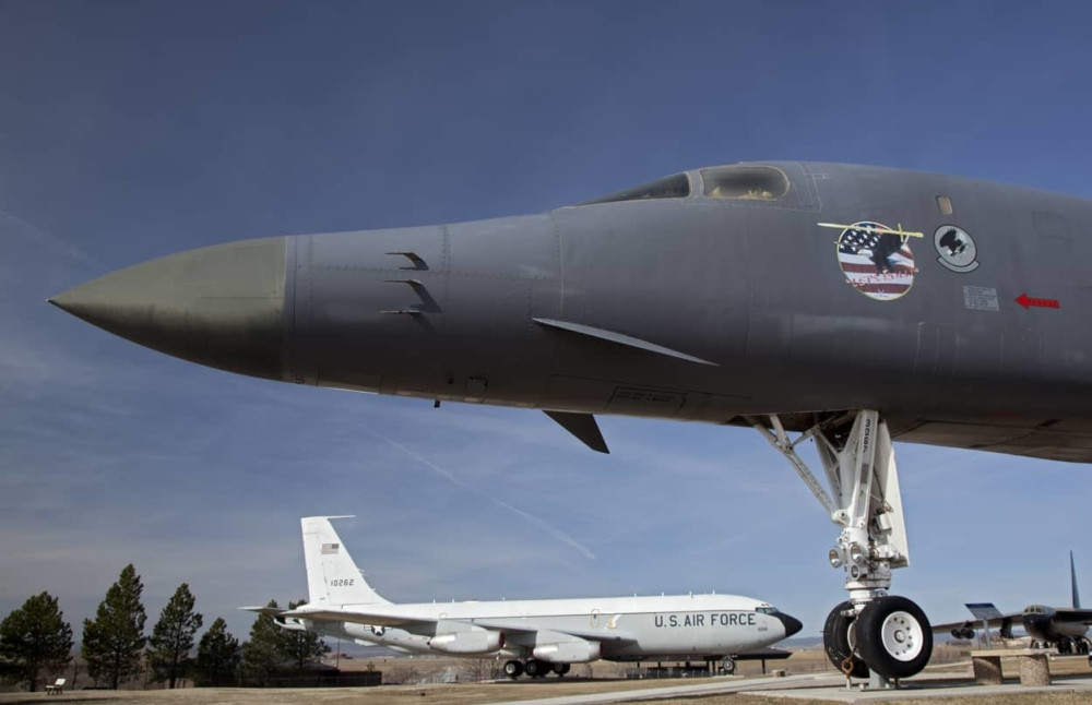 Srušio se američki bombarder