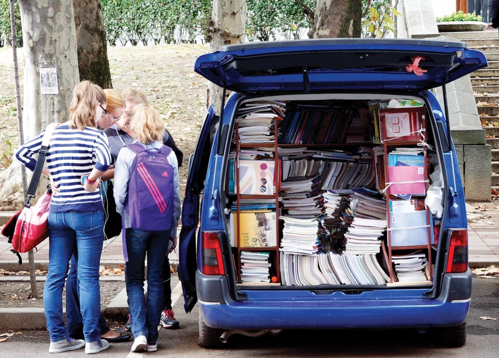 Besplatni udžbenici samo za socijalu!