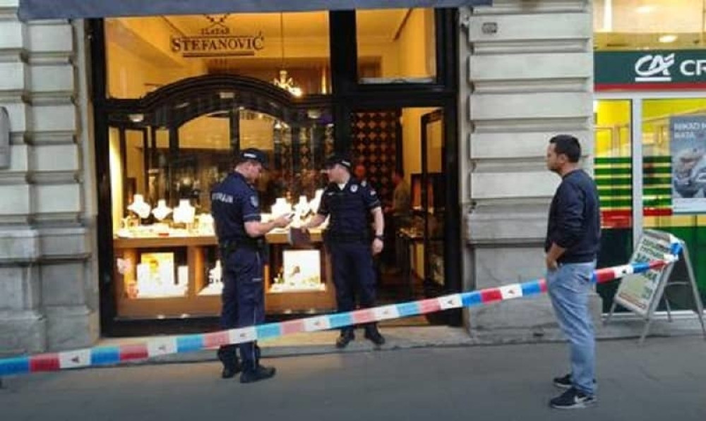 Opljačkana zlatara u centru!