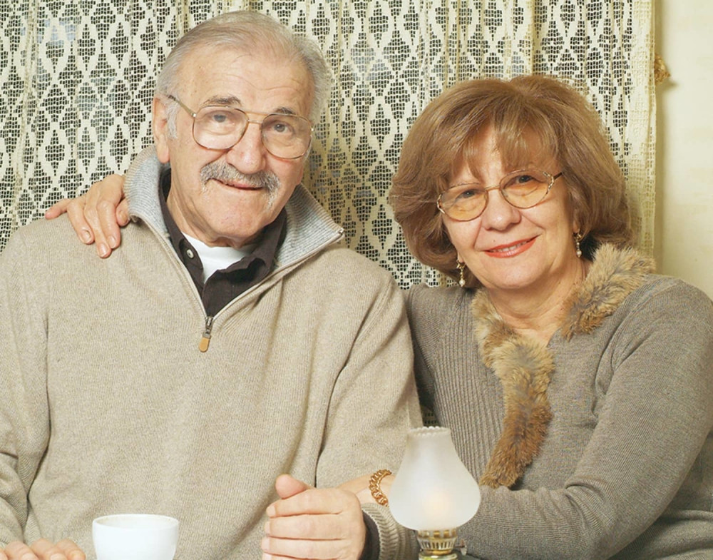 Deda brblja kao navijen