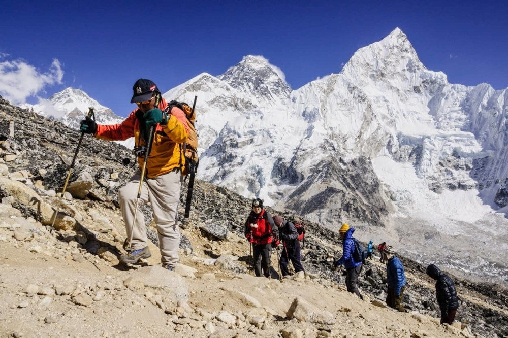 Evo zašto je uspon na Mont Everest pakleno skup