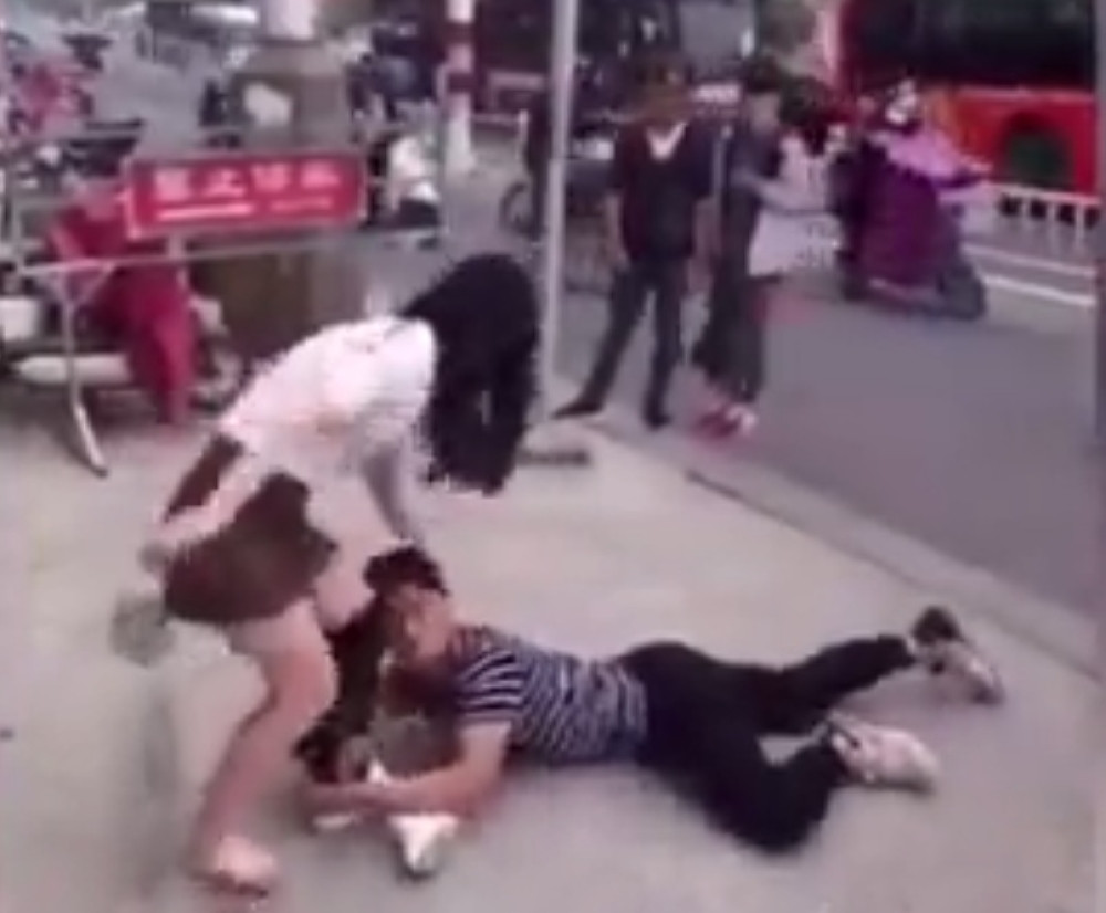 Malo teže je podneo raskid! (VIDEO)