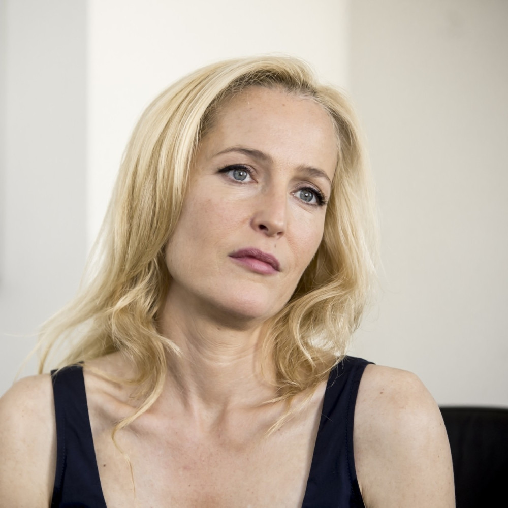 Skali kao Džejn Bond?! (ANKETA)