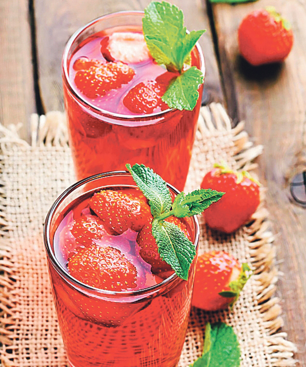 Limunada sa jagodama je idealno rešenje za vrele letnje dane!