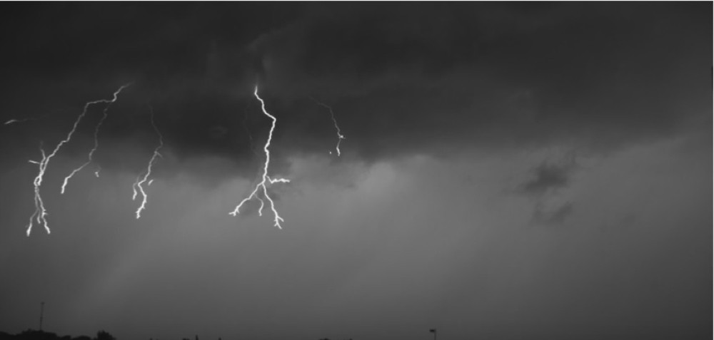 Grom udario u Empajer stejt bilding