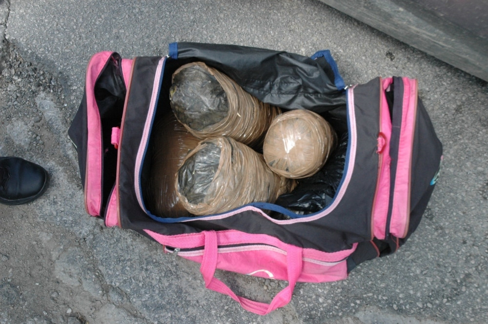 Drogu krili ispod dečijih stvari