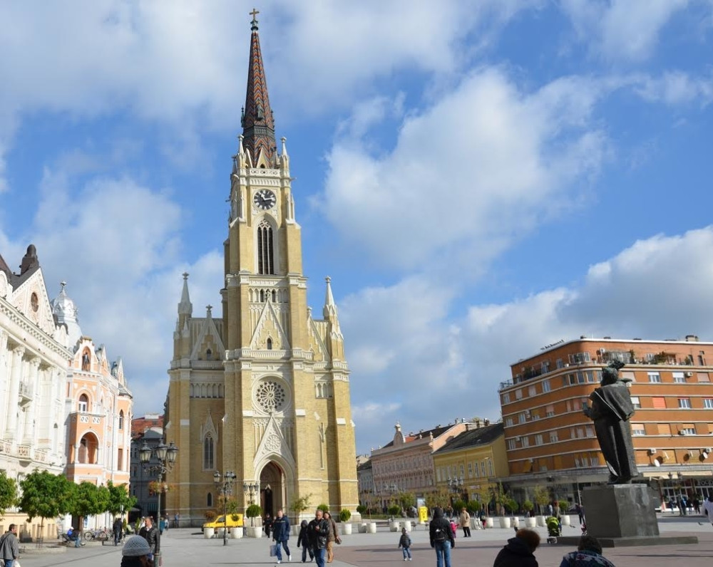 Novosađane zbunila zvonjava sa crkve!