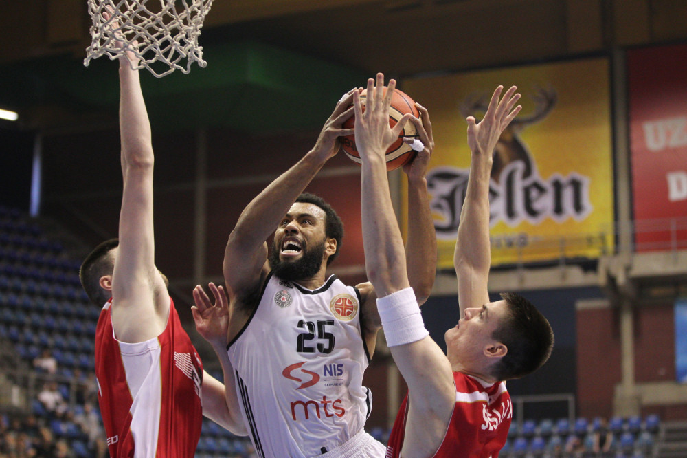 Partizan poveo protiv FMP-a u polufinalu Super lige (FOTO GALERIJA)