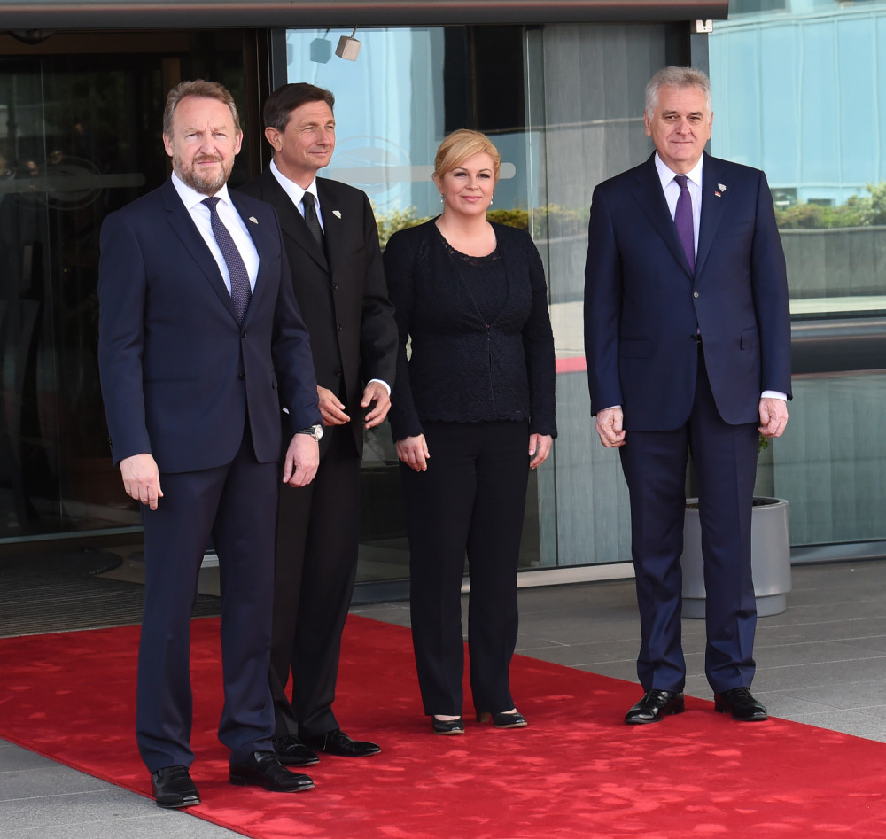 Kitarović: Ne blokiramo Srbiju!