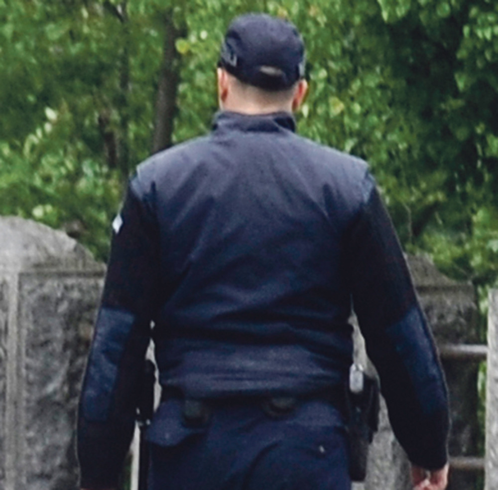 Lažni policajci mi oteli 55.000 evra