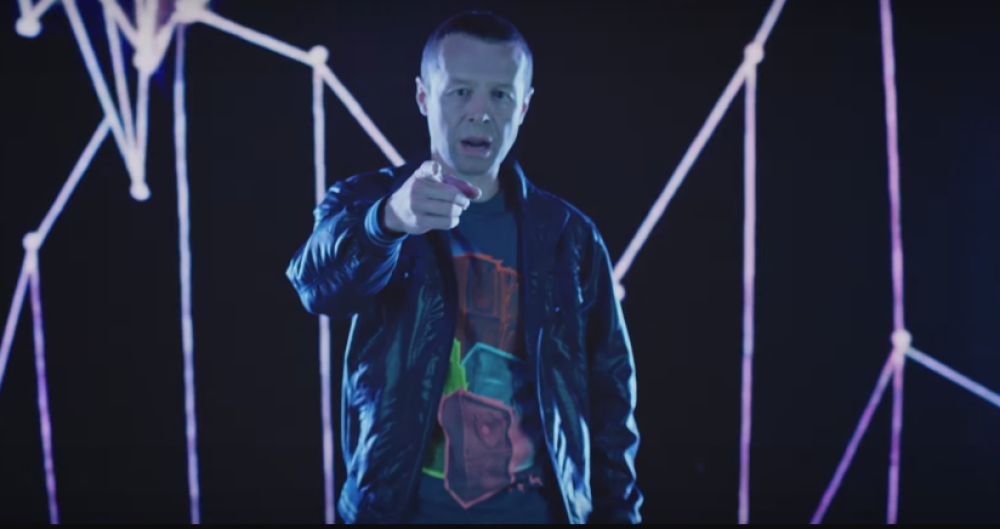 Svi i dalje rado slušate mega hit "Oči boje duge": Ova pesma je posvećena njoj, a evo koja pevačica je bila deo numere