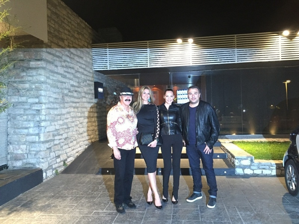 Haris i Melina proslavili godišnjicu u Grčkoj!