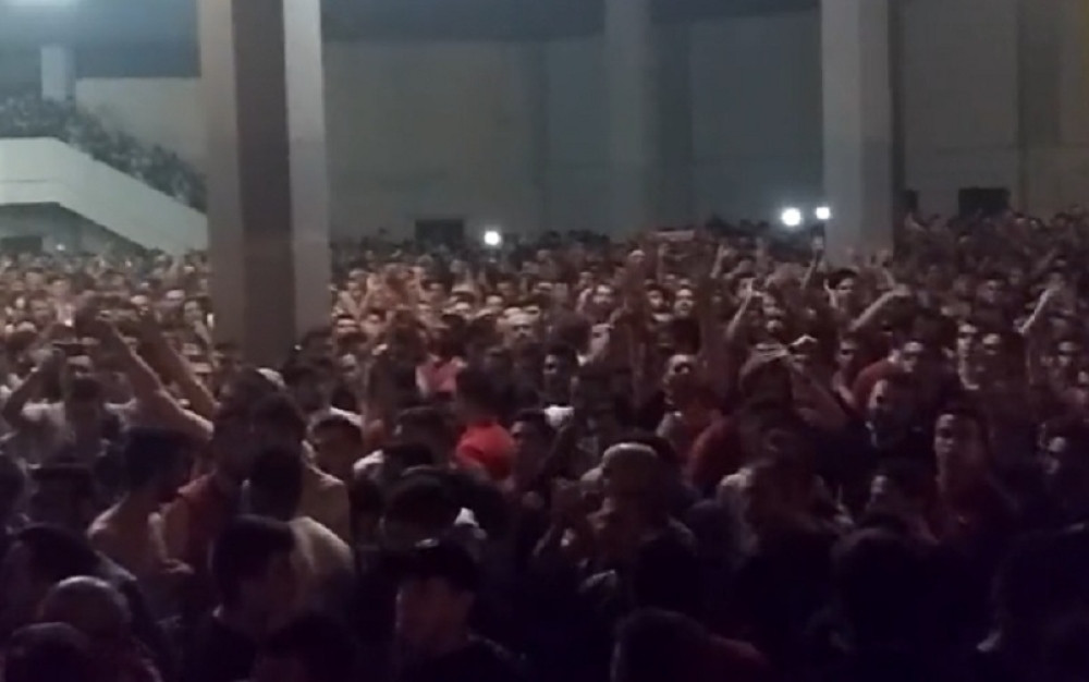 Pirej grmi: Zvezda mi je sve (VIDEO)