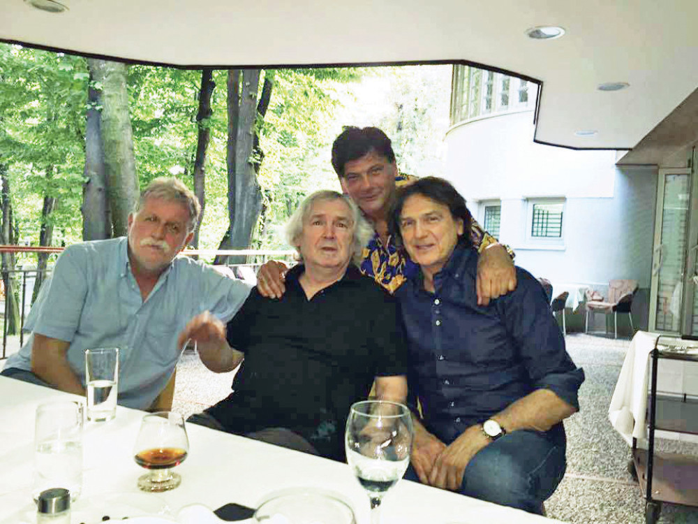 Čolu iznenadio brat za rođendan!