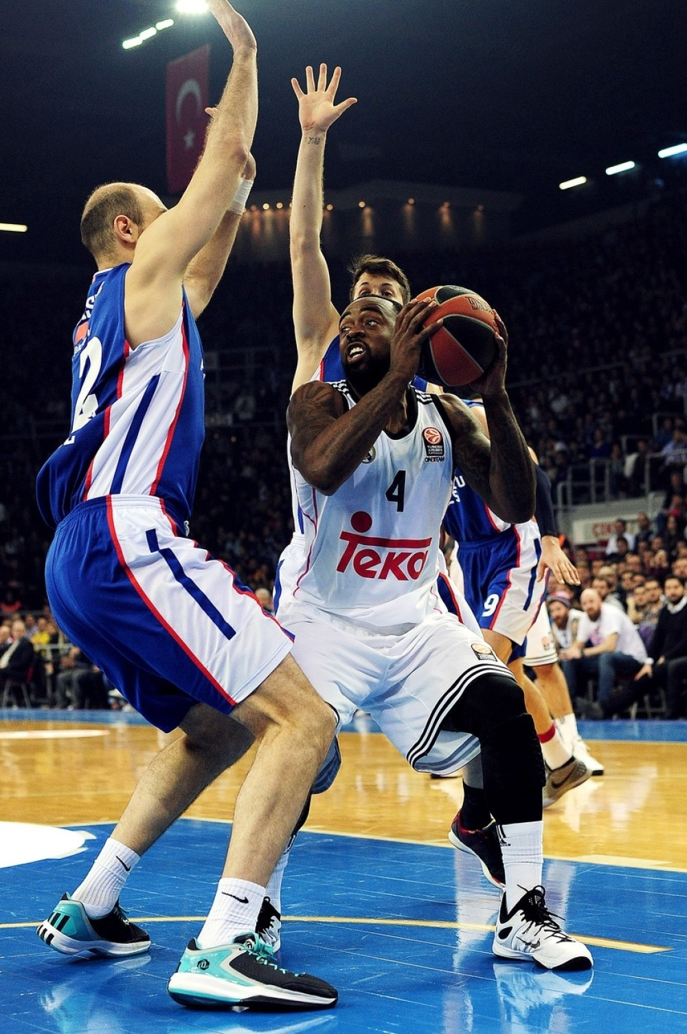 Kej Si Rivers opet napustio Real