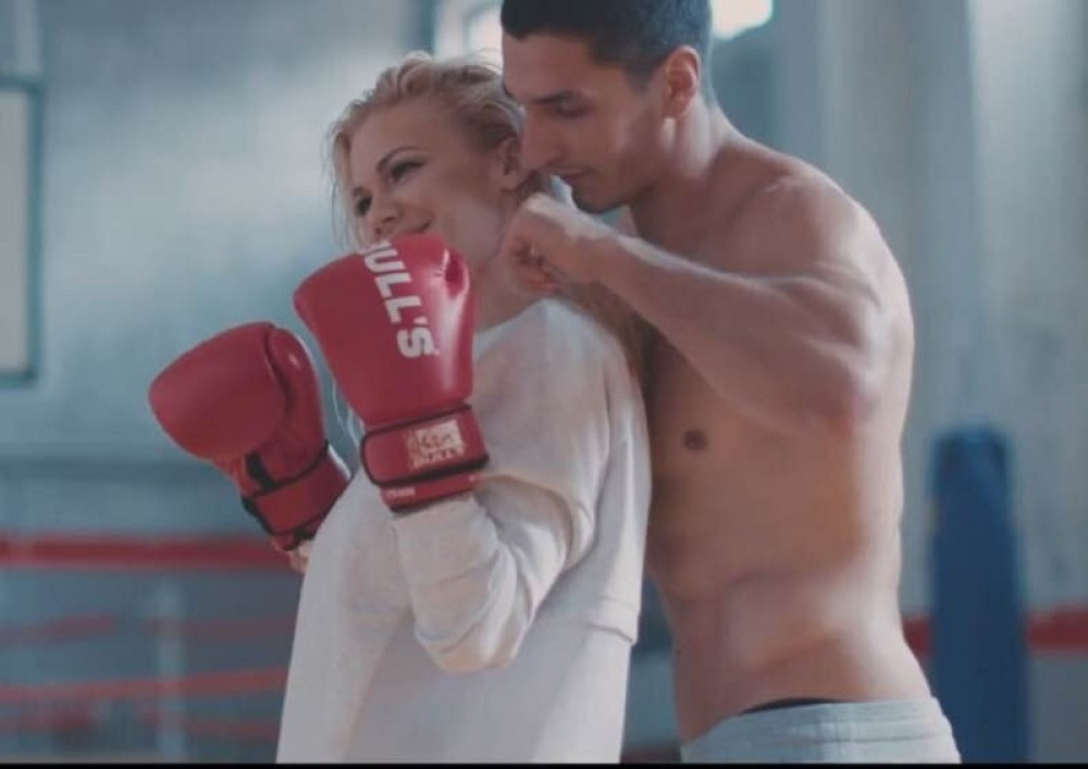 Ko je bokser iz spota Nataše Bekvalac? (VIDEO)
