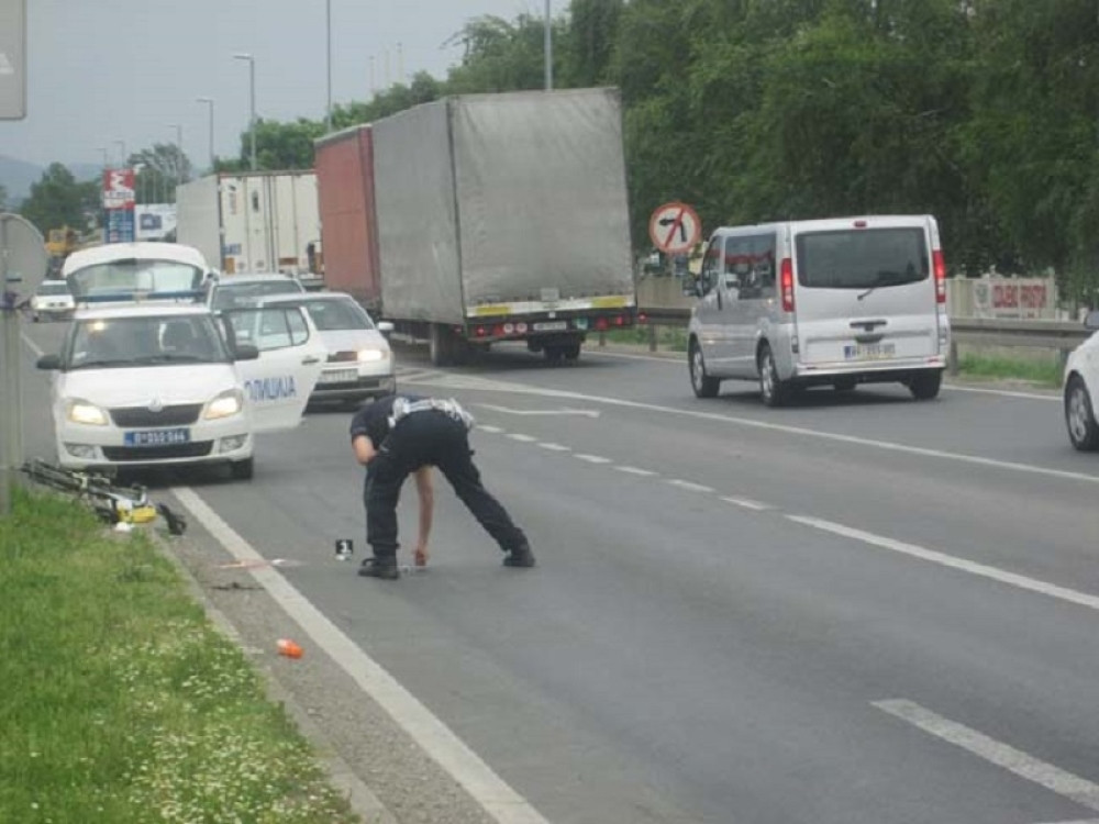 RAT U ČAČKU: Zabranili ćirilicu i šljivovicu!