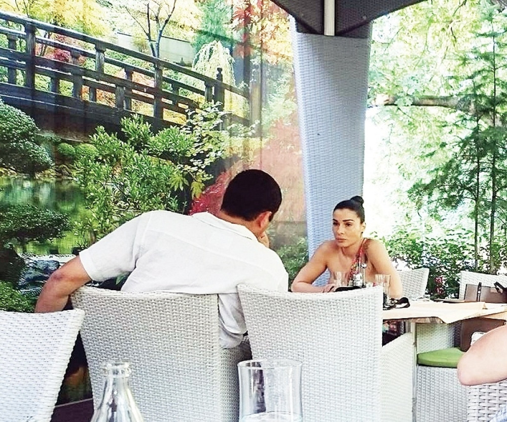 PAPARAZZO~Mijini tajni pregovori (FOTO)