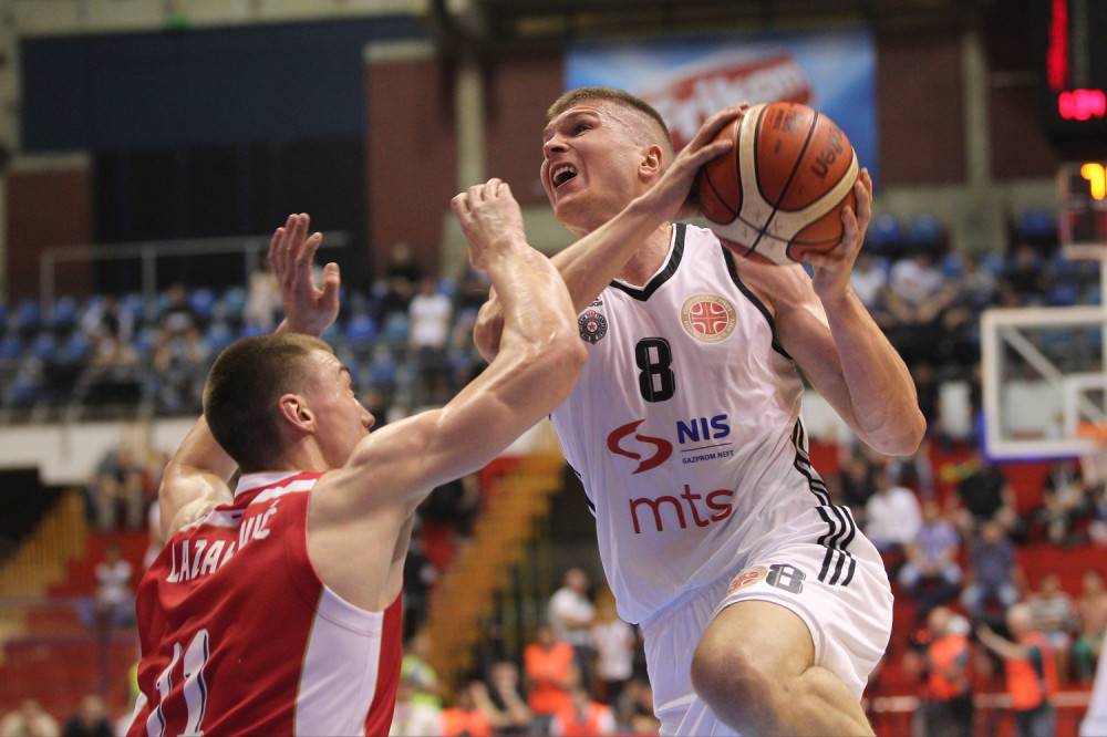 "Večiti derbi" odlučuje šampiona!