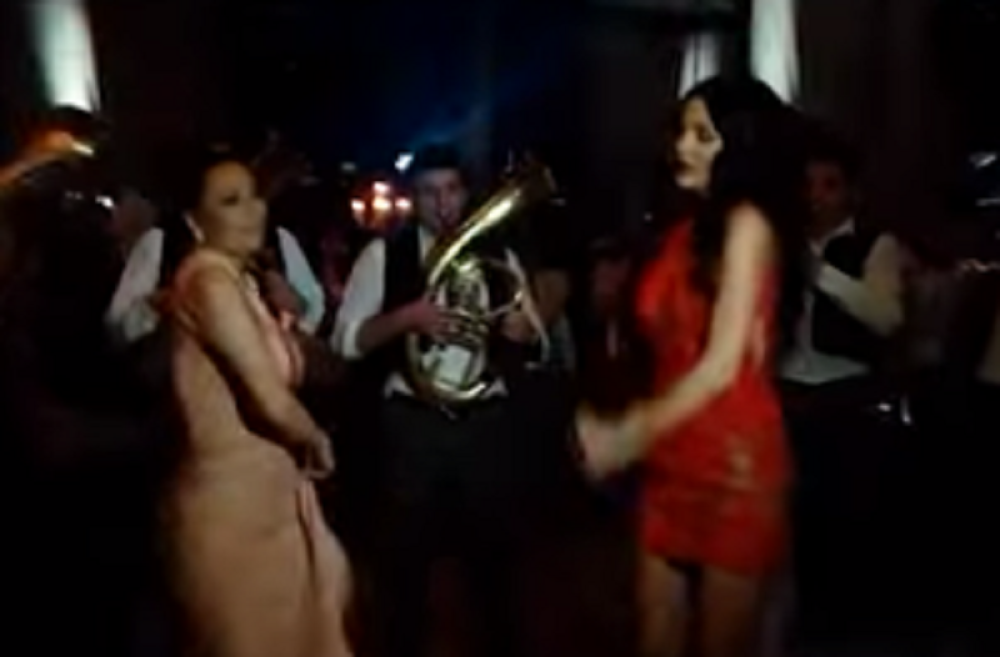 Evo kako je zaista bilo na Anastasijinom rođendanu (VIDEO)