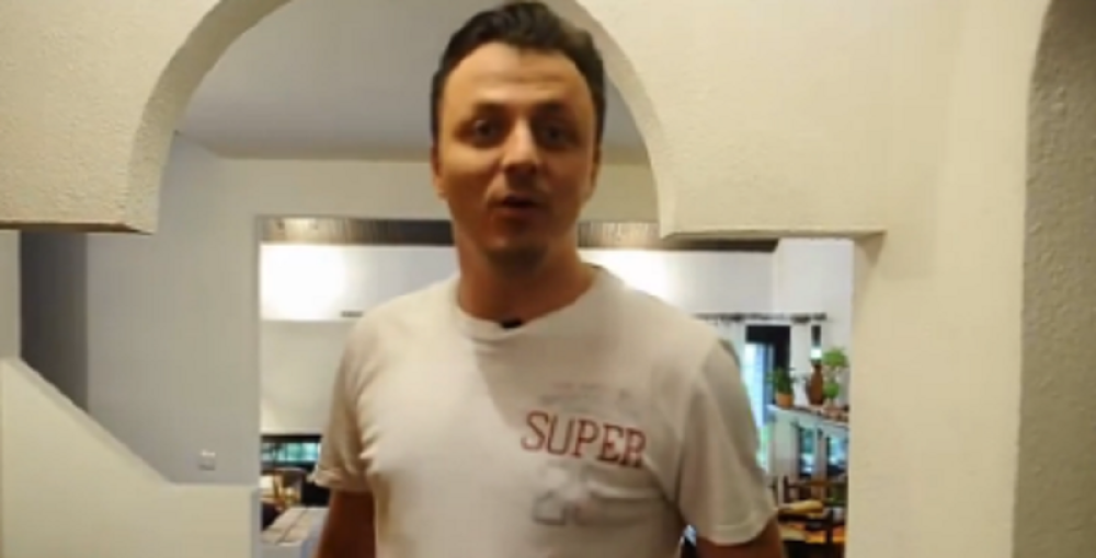 Evo s kim živi Daniel Kajmakoski (VIDEO)