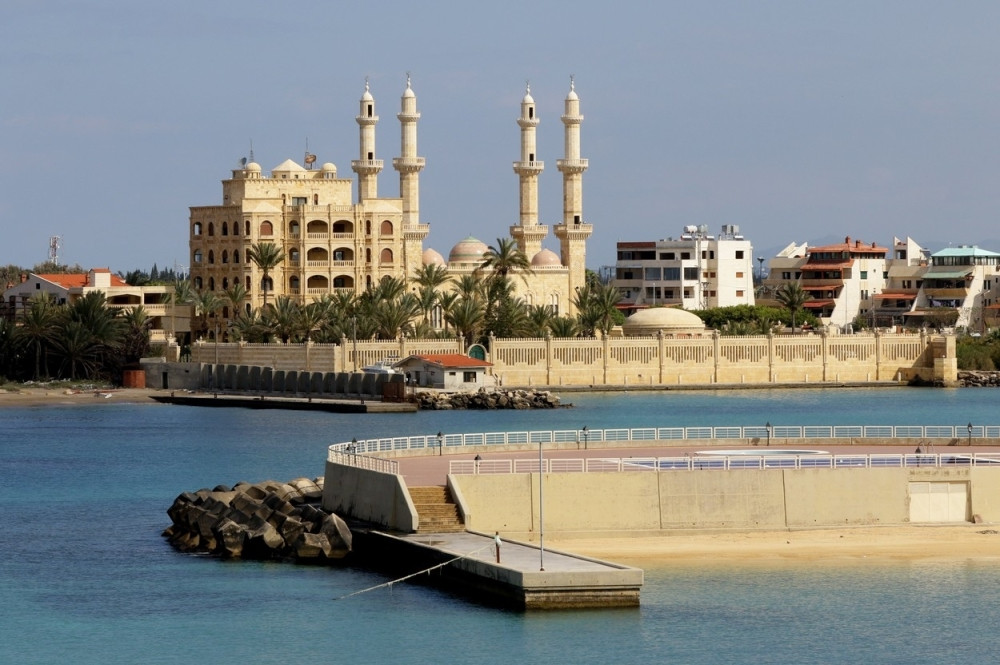 Eksplodirala bomba kod džamije