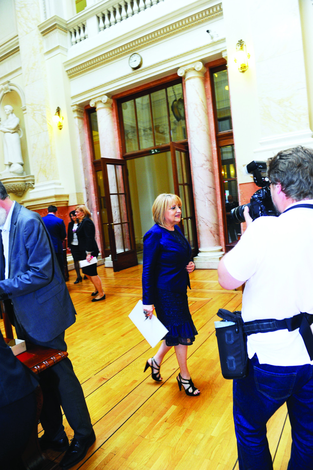 Slavica došla bosa u Skupštinu