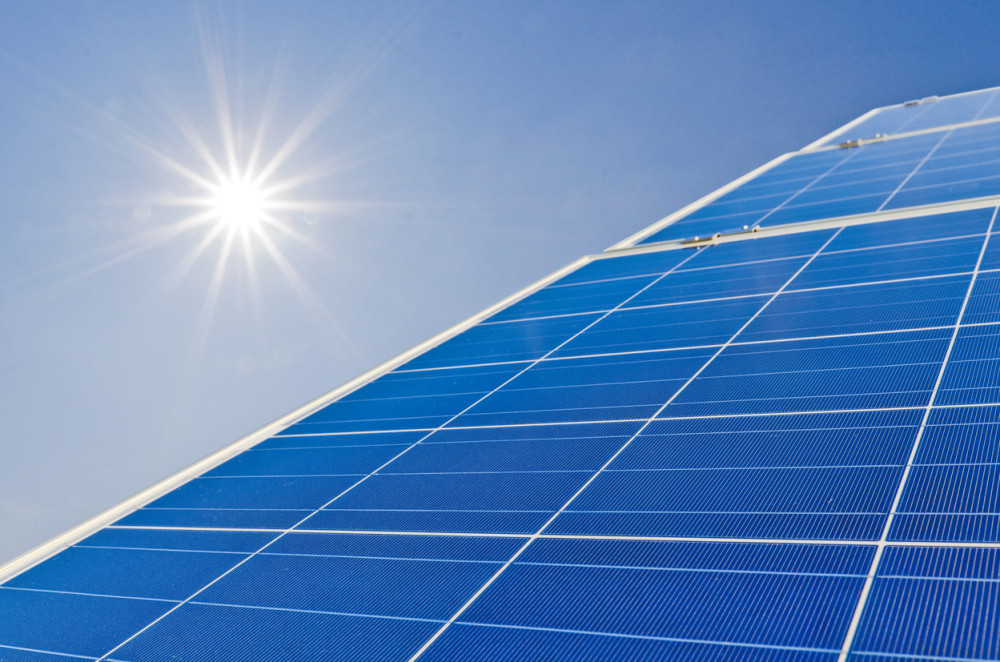 Dubai gradi solarnu elektranu!