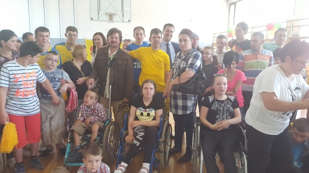 "Bijelo dugme" se družilo sa decom ometenom u razvoju