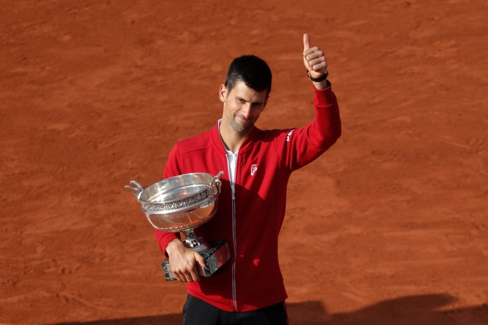 Britanci cenzurisali Noleta, skrnavili "Bože pravde"! (VIDEO)