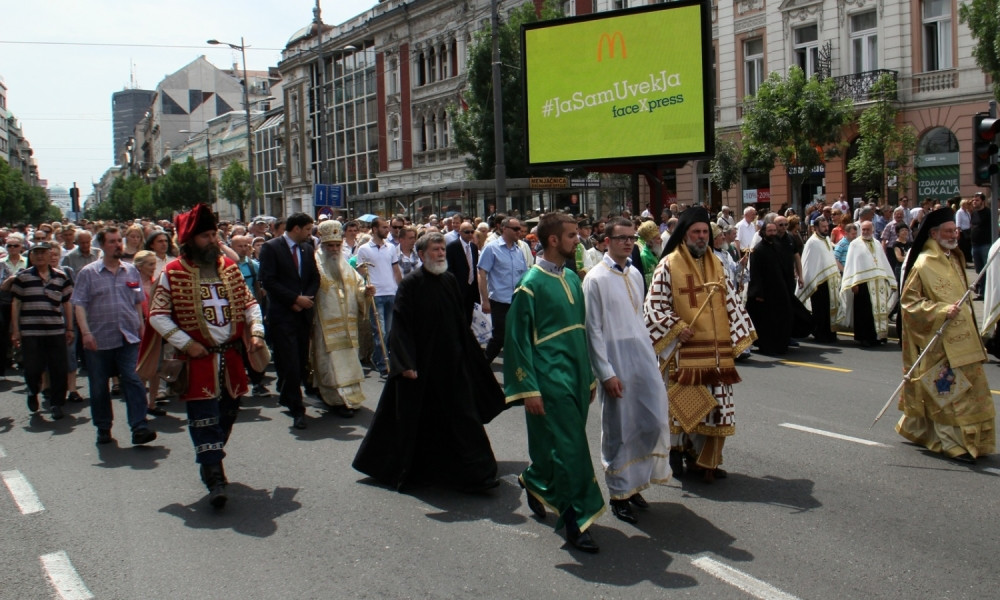 Sutra litija, preparkirajte kola!