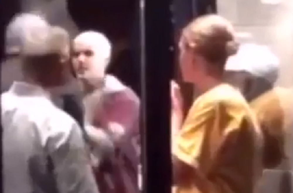 Džastin Biber dobio batine! (VIDEO)