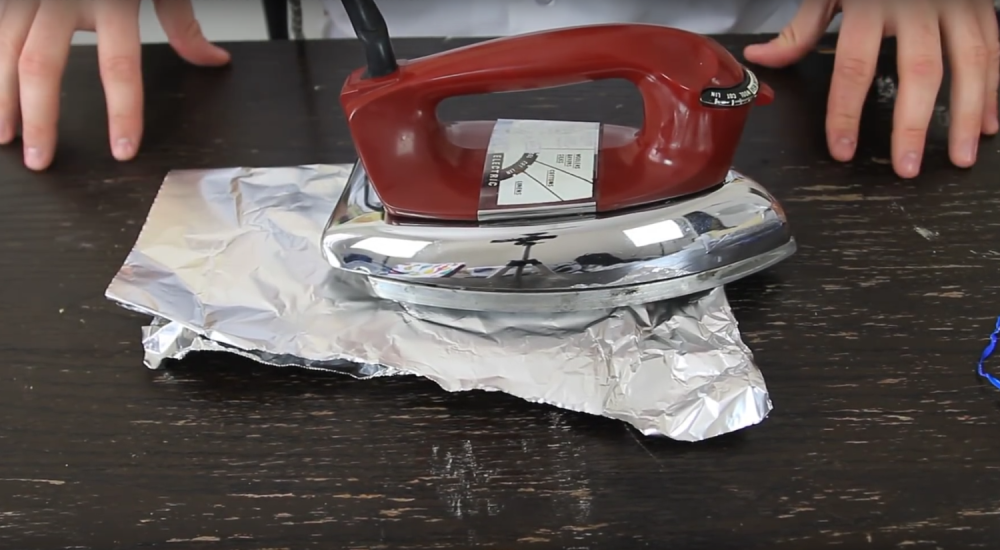 Tost sendviči uz pomoć pegle! (VIDEO)