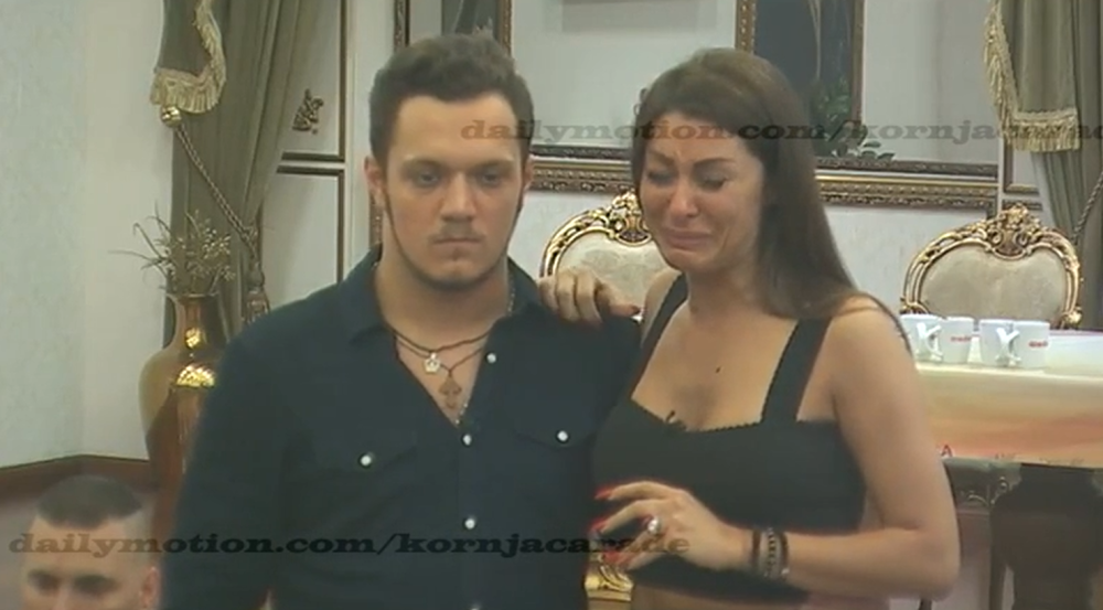 Dukićeva plakala, Gastoz bacao stvari (VIDEO)