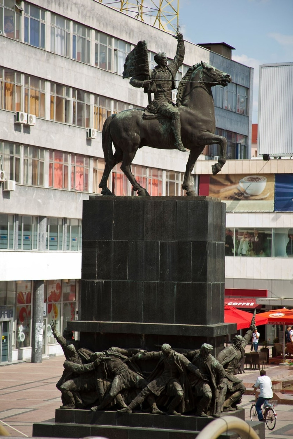 Poskupljenje stambenih usluga!