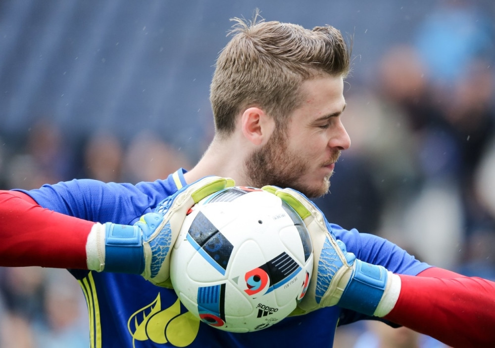 De Hea seksualno zlostavljao maloletnice?