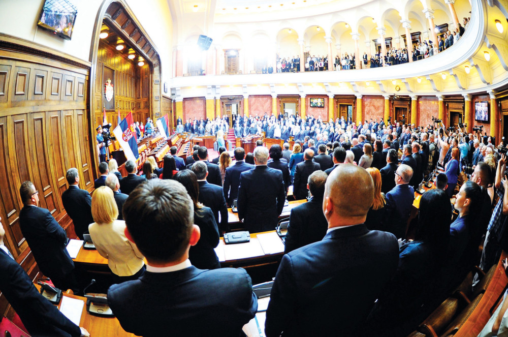 Haos u skupštini, generalna sekretarka unela pometnju