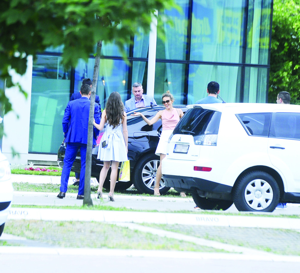 Nole se ludo provodi na svadbi (FOTO)