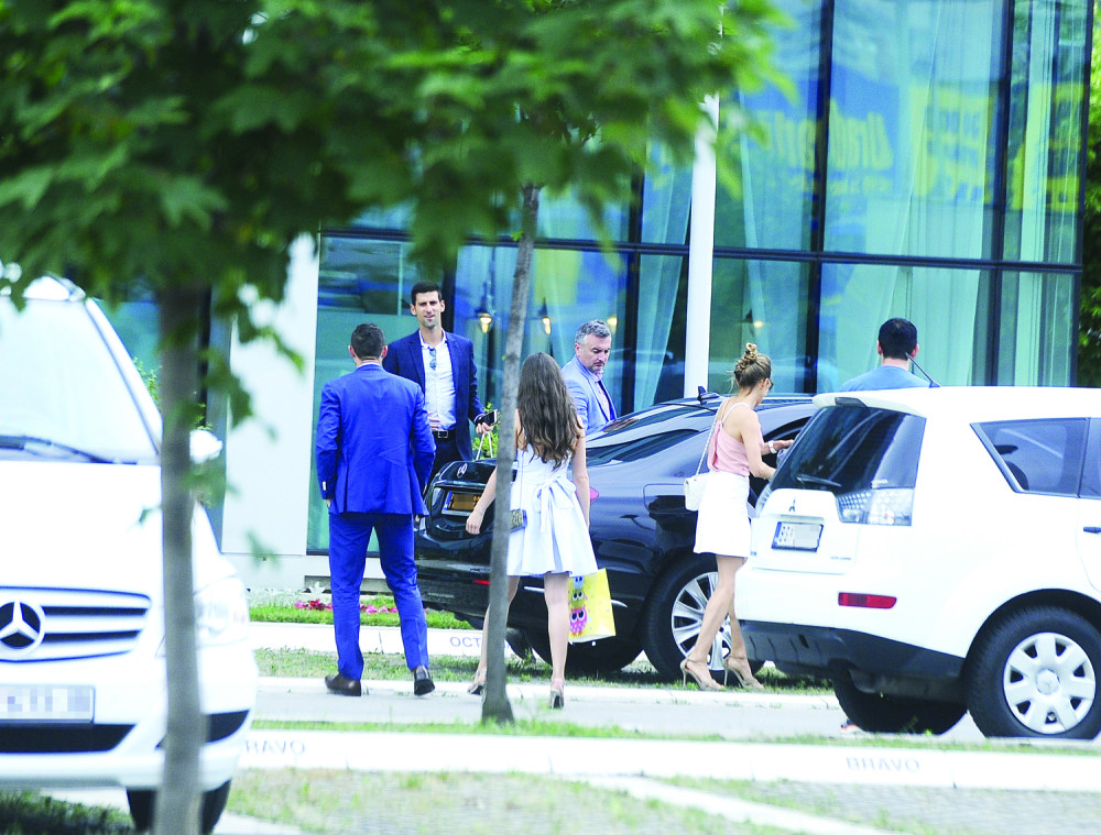 Nek čekaju tereni, drug mi se ženi! (FOTO i VIDEO)