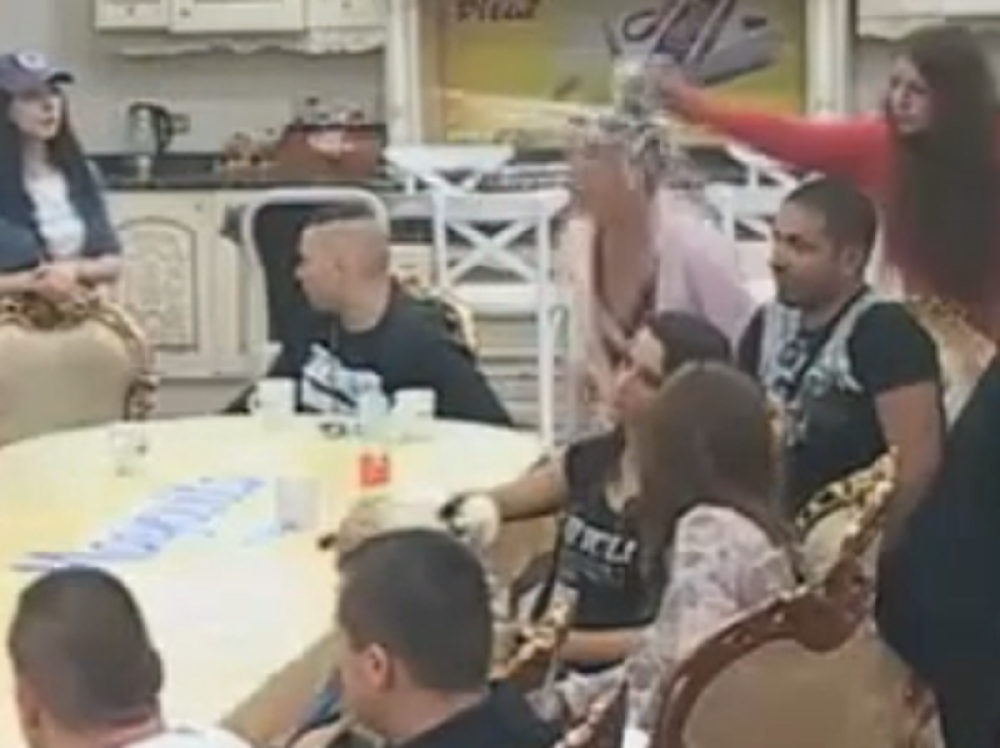 Dalila polila Gocu vodom (VIDEO)